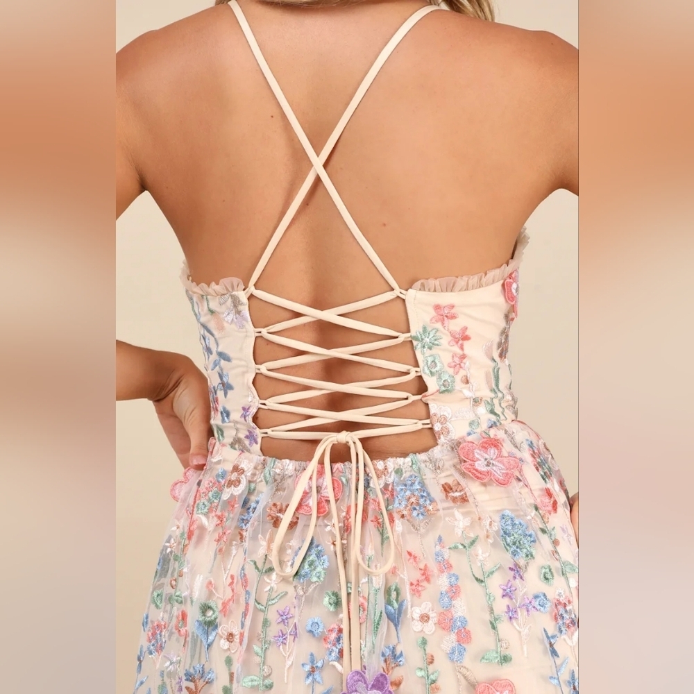 Lulus Mahryn Beige 3D Floral Embroidered Midi Bodysuit Dress XL Wedding Party - Picture 6 of 12